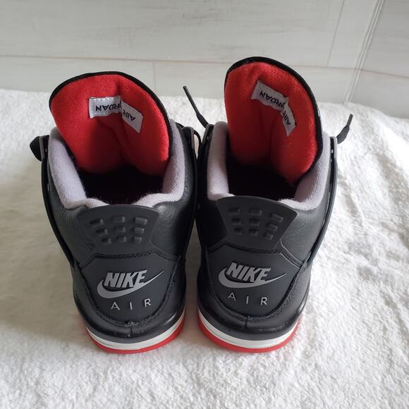 Nike Air Jordan 4 Retro (GS) - Picture 3 of 7